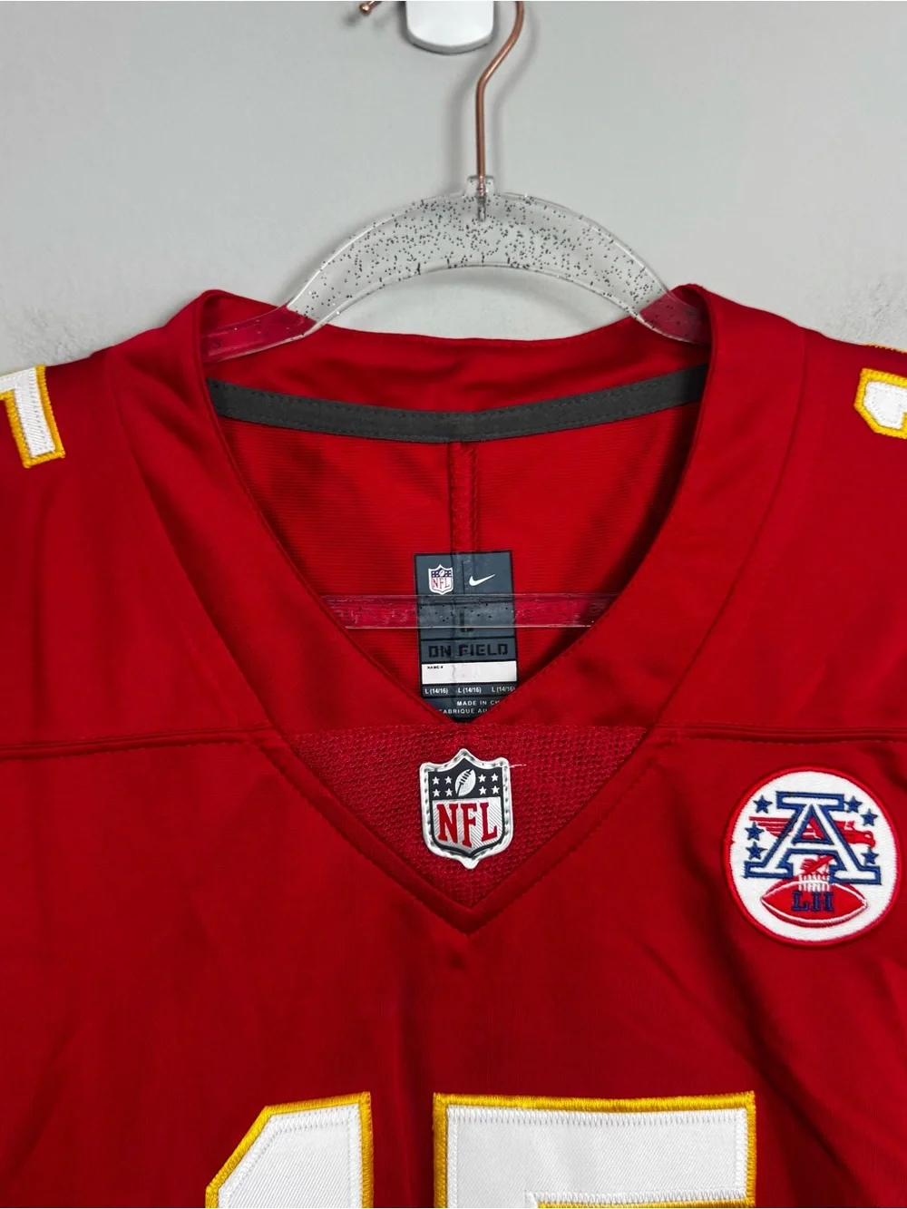 NFL x NIKE | On Field NEW Chiefs Jersey Patrick Mahomes #15 Kids Size Large